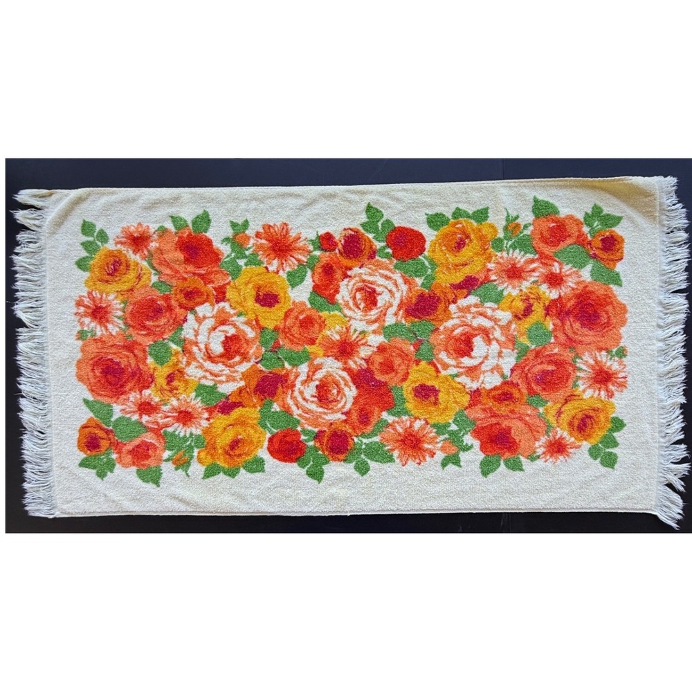 Vintage Cannon Floral Bath Towel Orange Yellow Green Flowers Fringed Cotton USA